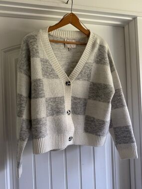 Checkered cardigan